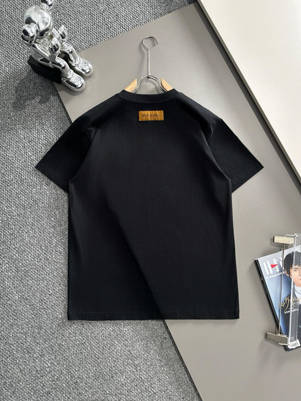 ブランドTシャツ背面デザイン